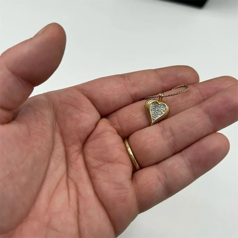 Vintage Avon Rhinestone Chunky Heart Pendant Necklace Goldtone - Picture 4 of 4